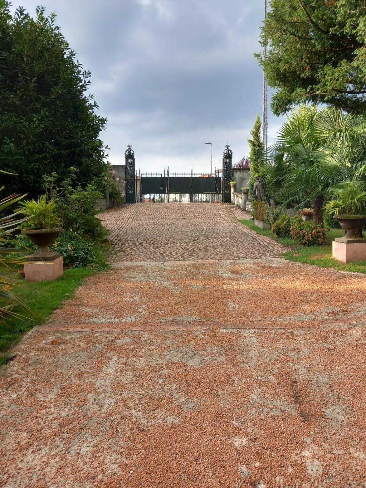 Villa Sapi Arcisate Екстер'єр фото
